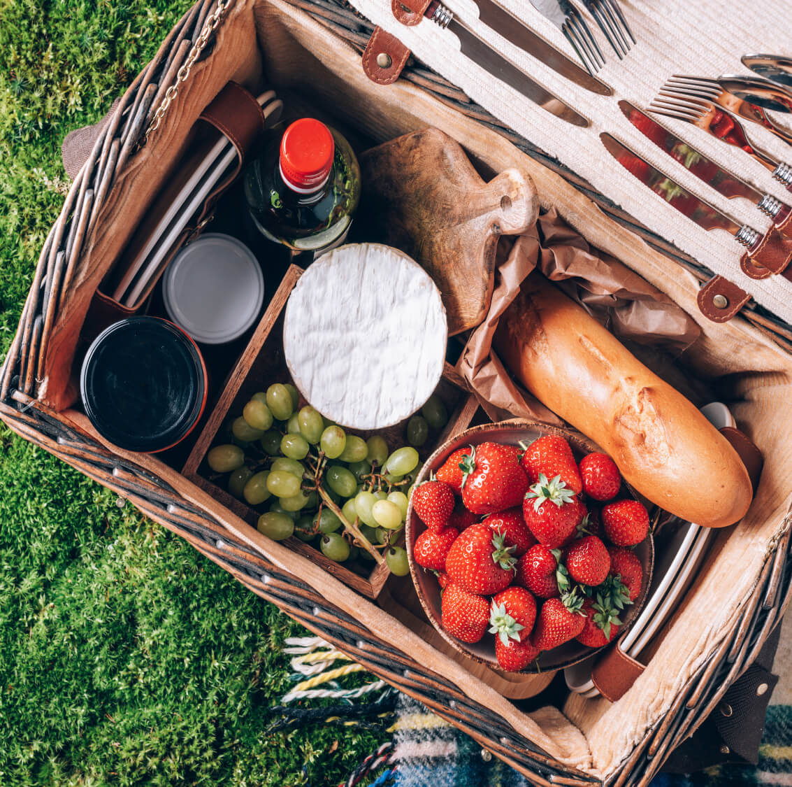 5 TIPS FOR THE PERFECT PICNIC THIS EASTER