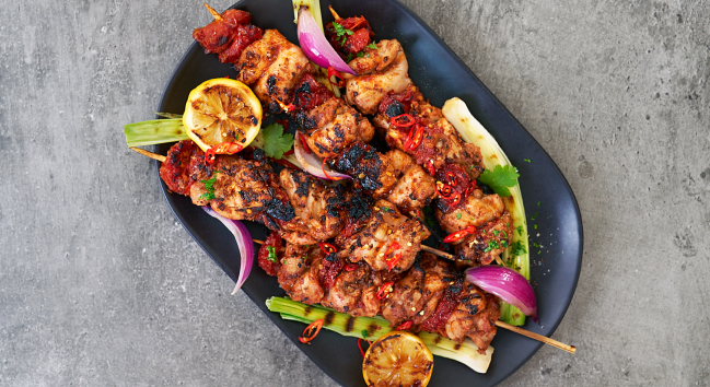 SUNDRIED TOMATO & CHICKEN SOSATIES